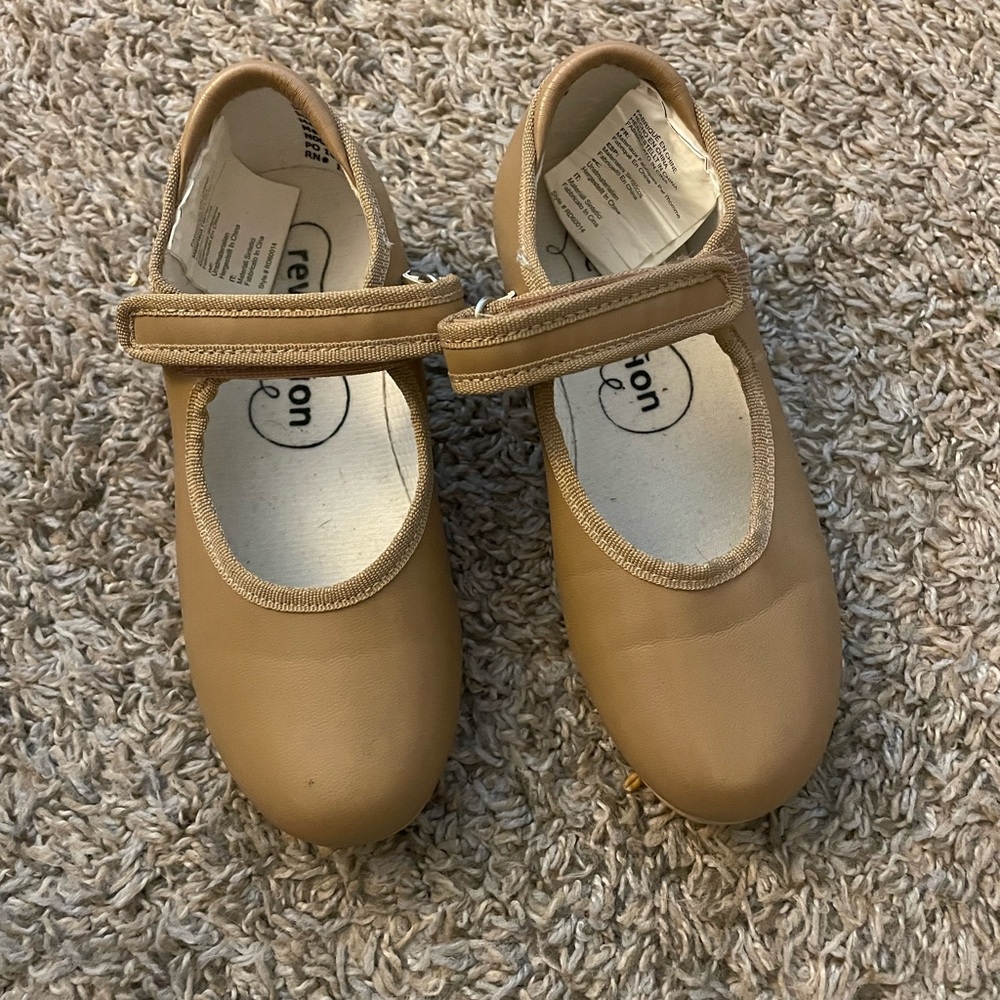 Gently used dance tap shoes